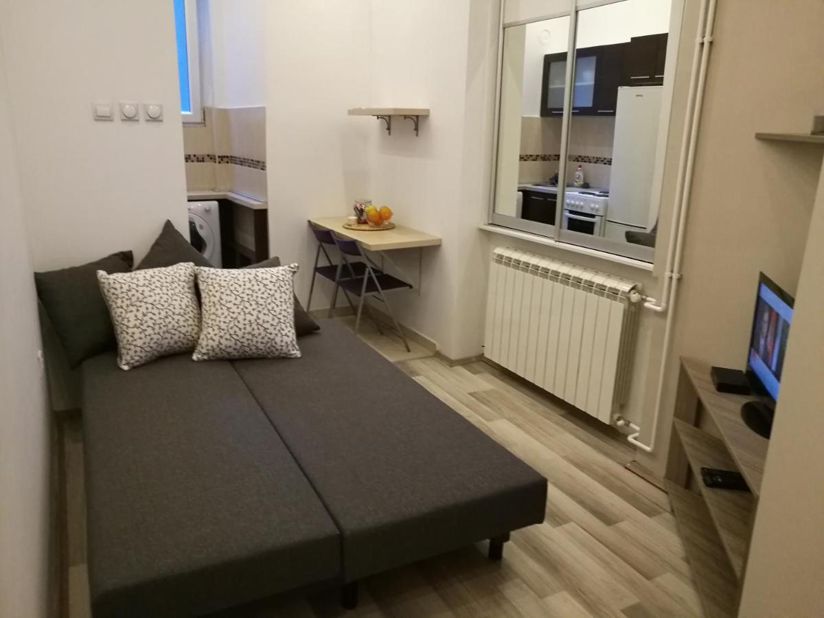 Apartment In The Heart Of Beograd Ngoại thất bức ảnh