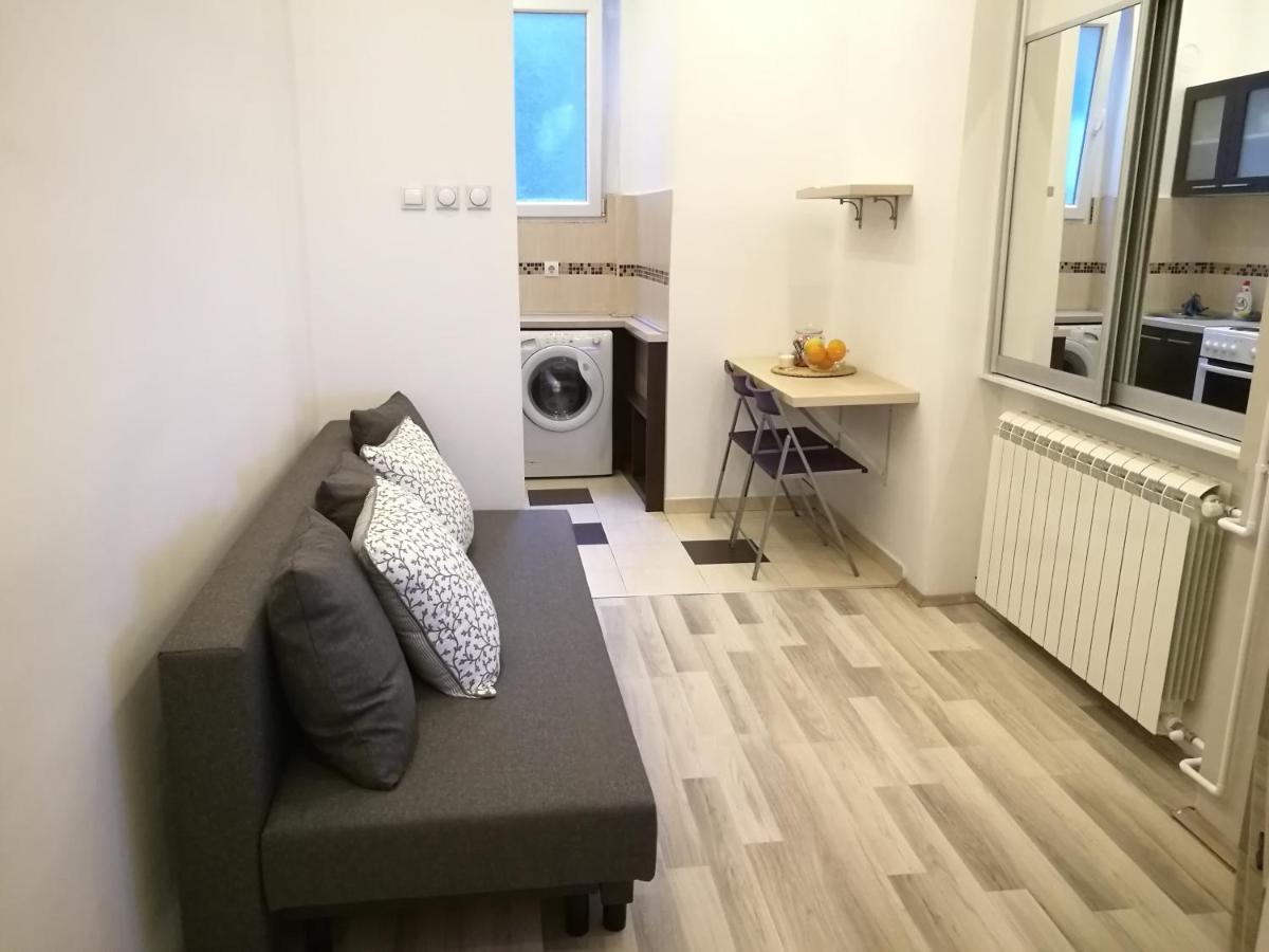 Apartment In The Heart Of Beograd Ngoại thất bức ảnh